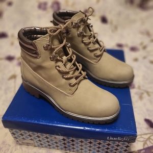LIMELIGHT BRETT BOOTS SIZE 7 NIB
